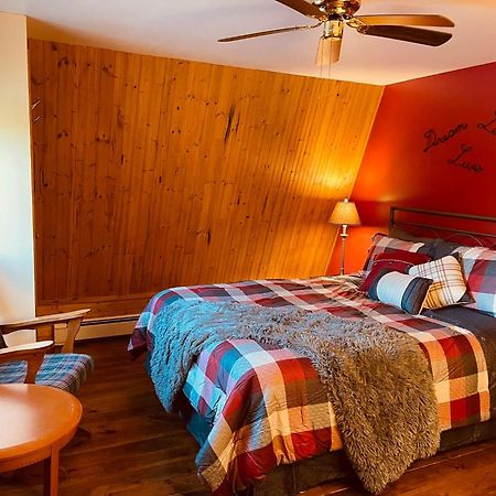 Forest & Lake Pei Bed & Breakfast Murray Harbour Экстерьер фото