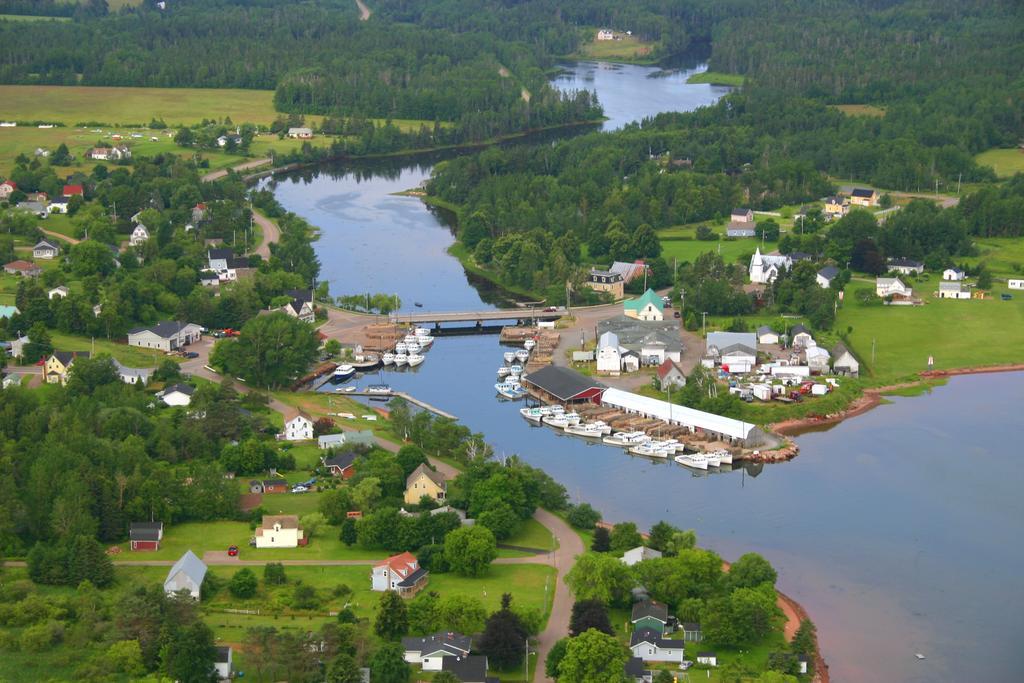 Forest & Lake Pei Bed & Breakfast Murray Harbour Экстерьер фото