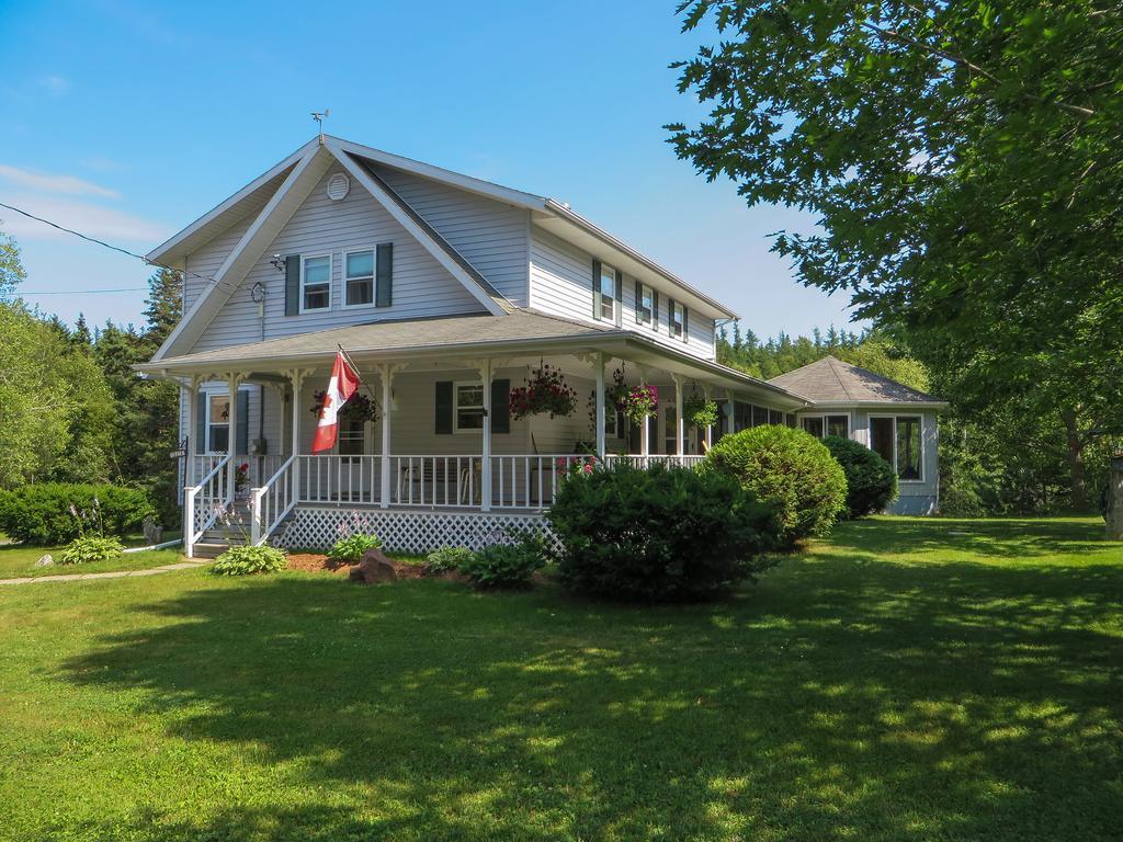 Forest & Lake Pei Bed & Breakfast Murray Harbour Экстерьер фото